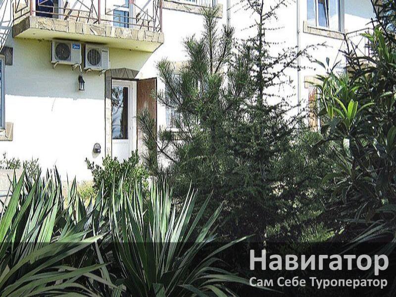 ЧЕРНОЕ МОРЕ - гостевой дом в Алупка
