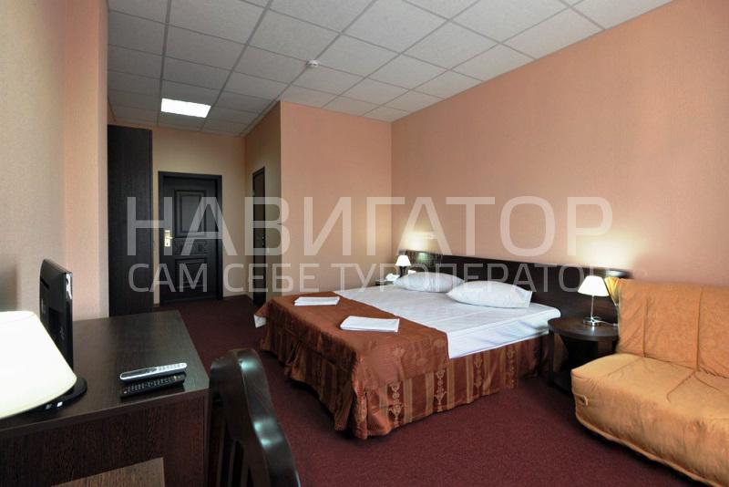 6648 - гостиничный комплекс в Кучугуры