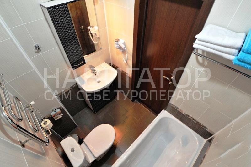 6648 - гостиничный комплекс в Кучугуры