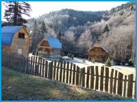 6829 - домики у реки в Гузерипль пос.