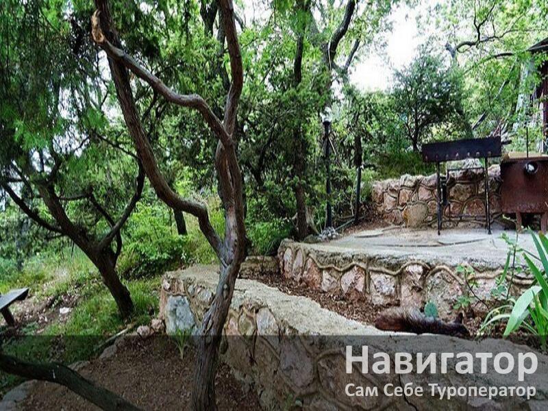 ГРИН ХИЛЗ (GREEN HILLS) - мини-гостиница в Алупка ГРИН ХИЛЗ (GREEN HILLS) - мини-гостиница в Алупка