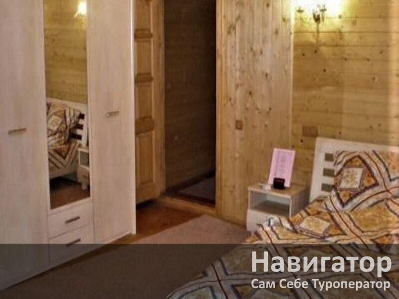 ЮНА - гостевой дом в Алупка
