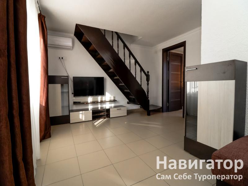 СЕМЕЙНЫЙ РАЙ - гостевой дом в Кучугуры