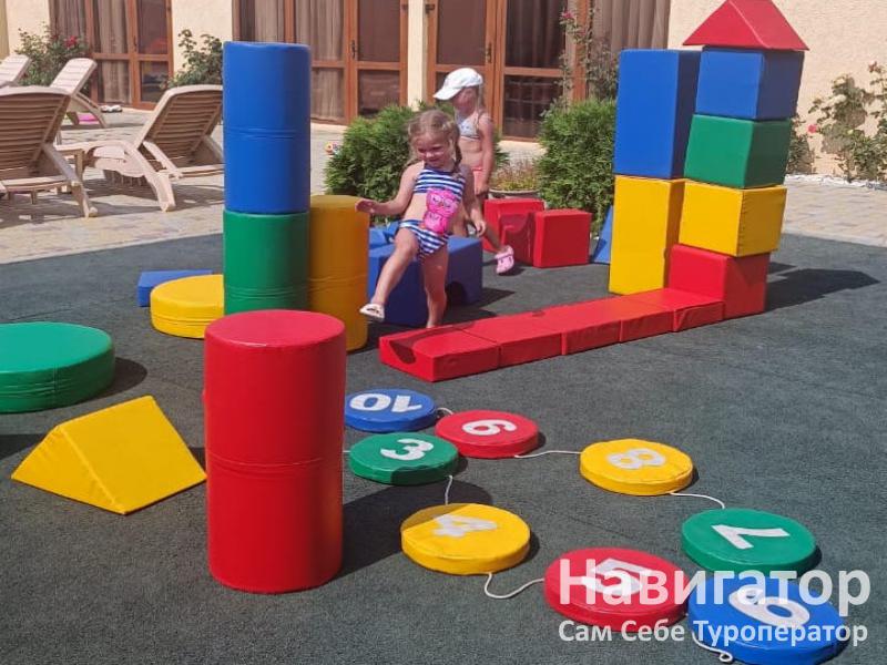 СЕМЕЙНЫЙ РАЙ - гостевой дом в Кучугуры
