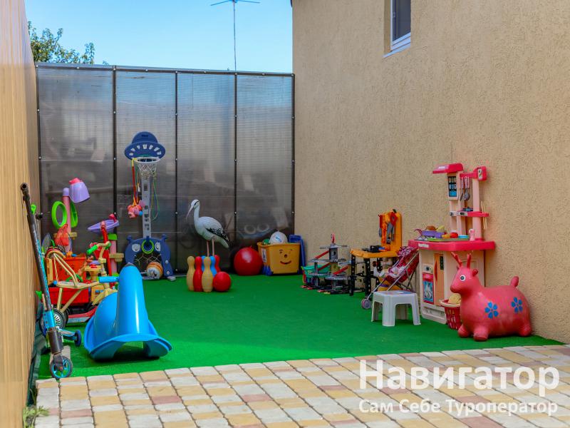СЕМЕЙНЫЙ РАЙ - гостевой дом в Кучугуры