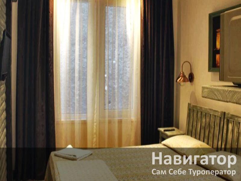ЛЕТНИЙ ДВОРИК - пансионат в Алупка