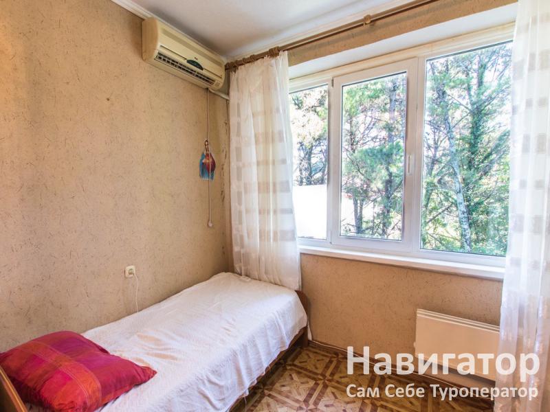 2 - 1-к квартира, 33 м², 1/5 эт. в Бытха мкр.
