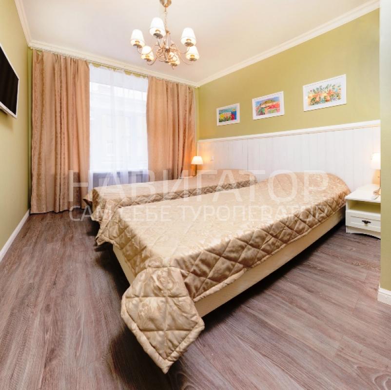 CHALET DE PROVENCE BUSINESS HOTEL (Шале де Прованс Бизнес Отель) - отель в Санкт-Петербург