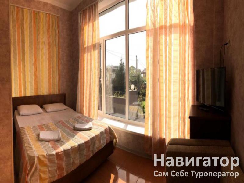 ДОМИК НА АКАЦИЯХ - гостевой дом в Адлер