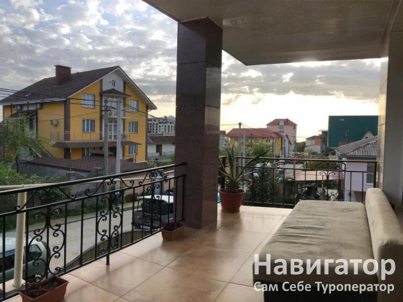 ДОМИК НА АКАЦИЯХ - гостевой дом в Адлер