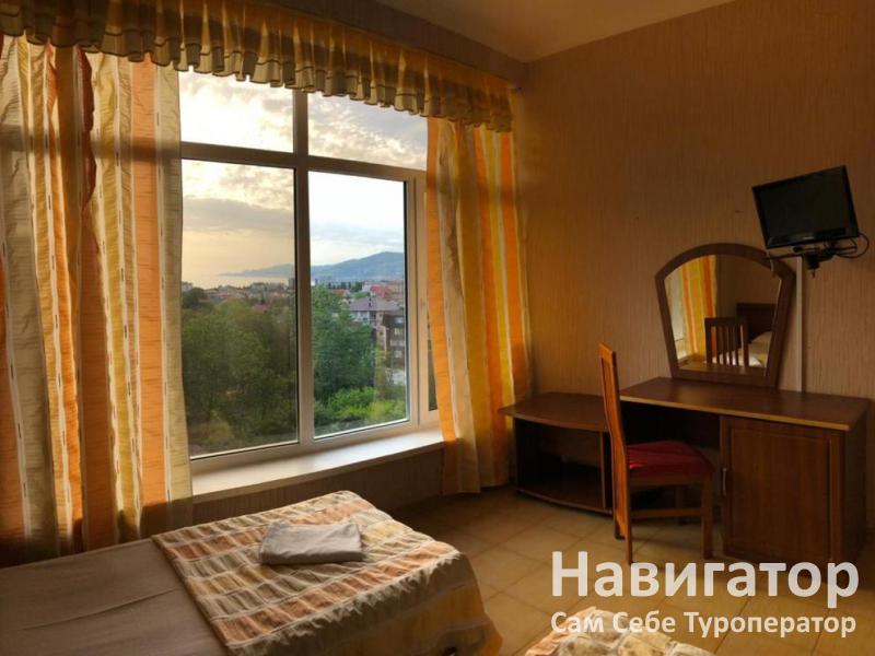 ДОМИК НА АКАЦИЯХ - гостевой дом в Адлер