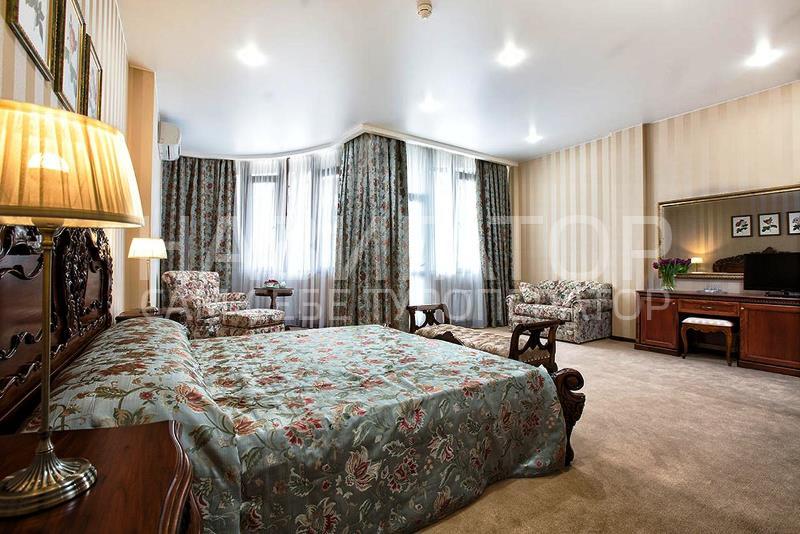 DOLPHIN - hotel*** в Центр