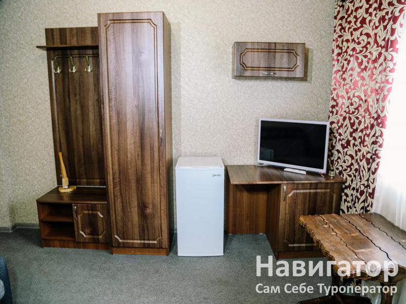 ЛАРИСА - гостевой дом в Даховская ст.