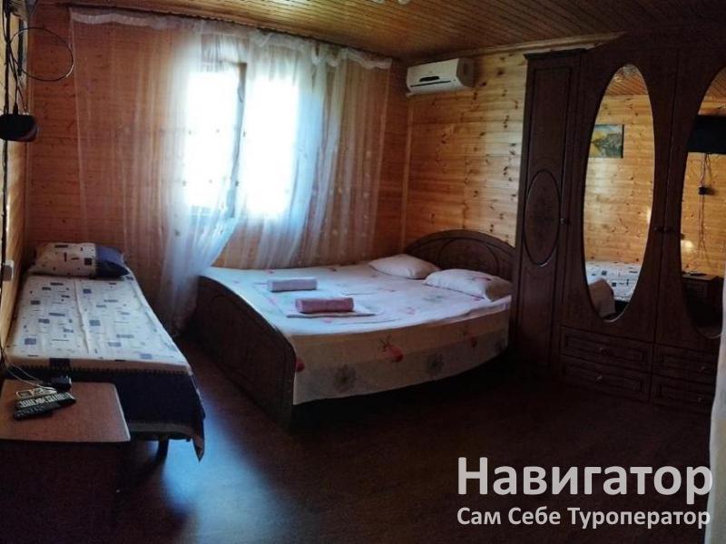 СОЛНЕЧНЫЙ - гостевой дом в Пицунда