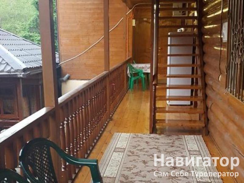СОЛНЕЧНЫЙ - гостевой дом в Пицунда