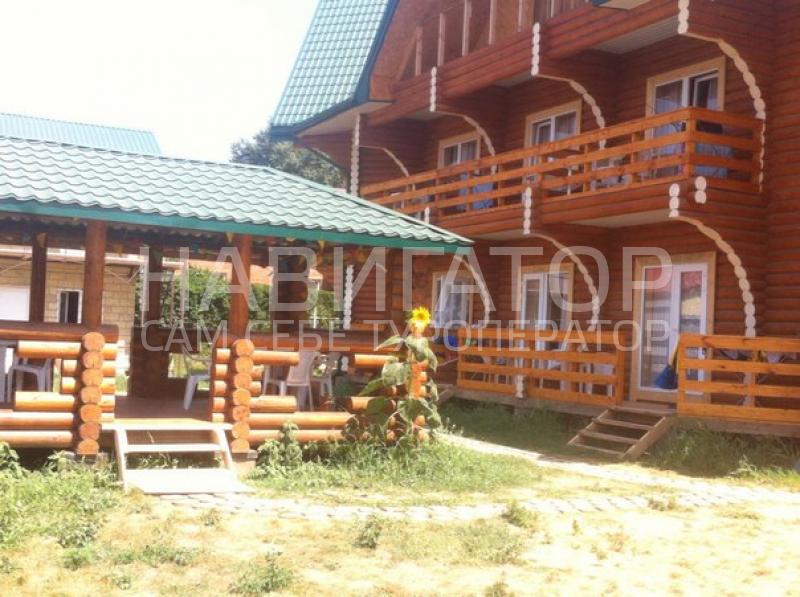 ЯНТАРНАЯ СОСНА - гостевой дом в Кучугуры