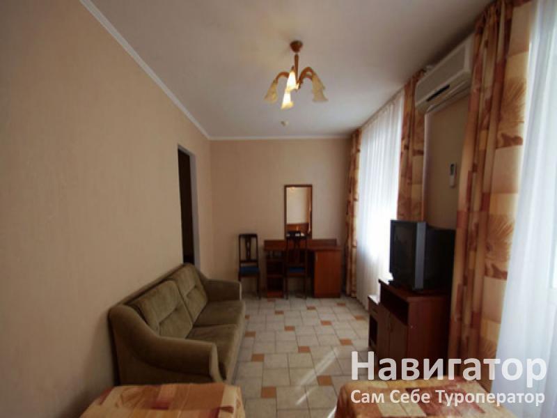 ДИАНА - пансионат в Широкая балка