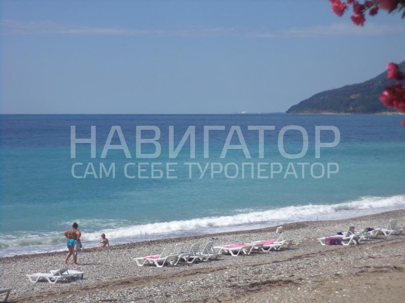 РОСТОВ - гостевой дом в Пицунда