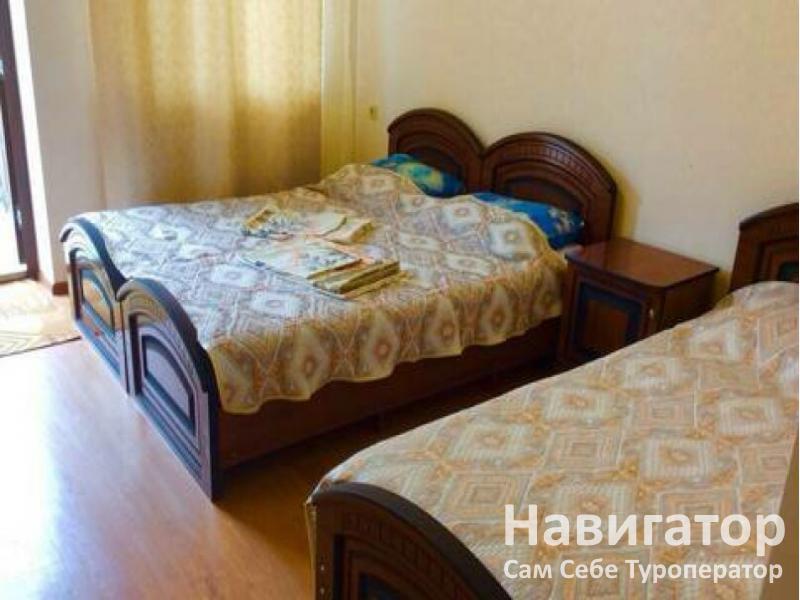 У АРТУРА гостевой дом в Гагра