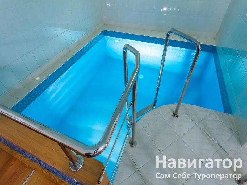 НАИРИ - отель*** в Центр