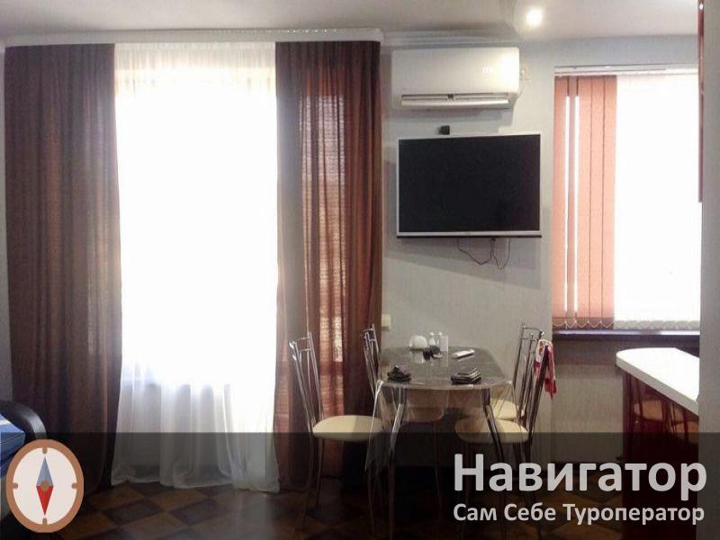 У БЕСЛАНА - квартира-студия в Сухум