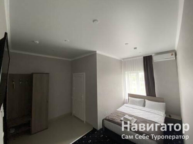 Старый замок - отель *** в Славянский район