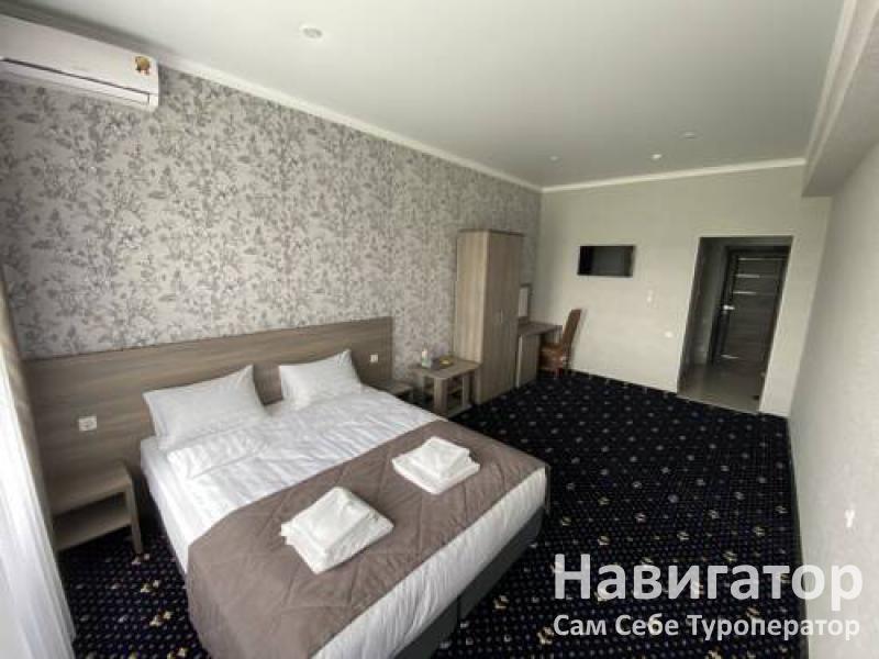 Старый замок - отель *** в Славянский район