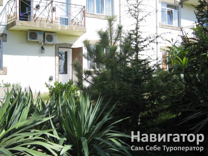 ЧЕРНОЕ МОРЕ - гостевой дом в Алупка