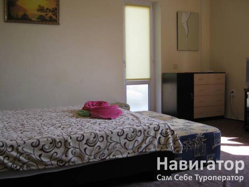 ЧЕРНОЕ МОРЕ - гостевой дом в Алупка