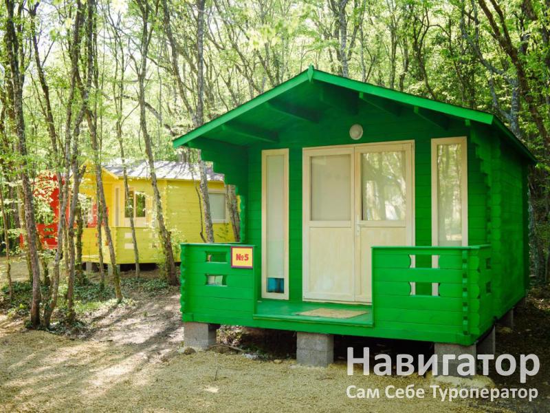 КРУГЛОЕ ОЗЕРО - база отдыха в Абрау-Дюрсо КРУГЛОЕ ОЗЕРО - база отдыха в Абрау-Дюрсо