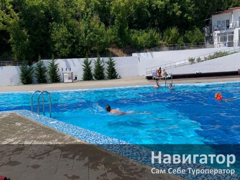 КРУГЛОЕ ОЗЕРО - база отдыха в Абрау-Дюрсо КРУГЛОЕ ОЗЕРО - база отдыха в Абрау-Дюрсо