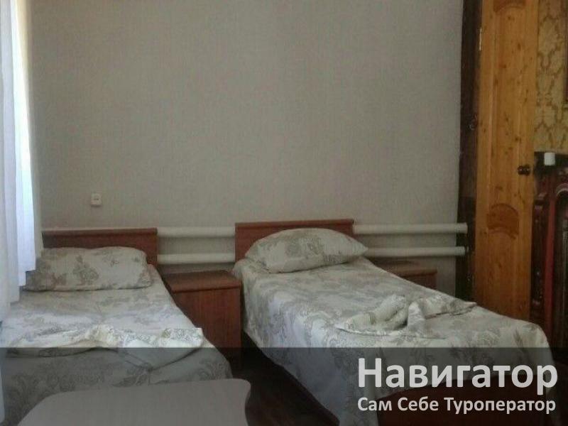 ОКСАНА - гостевой дом в Село Великовечное