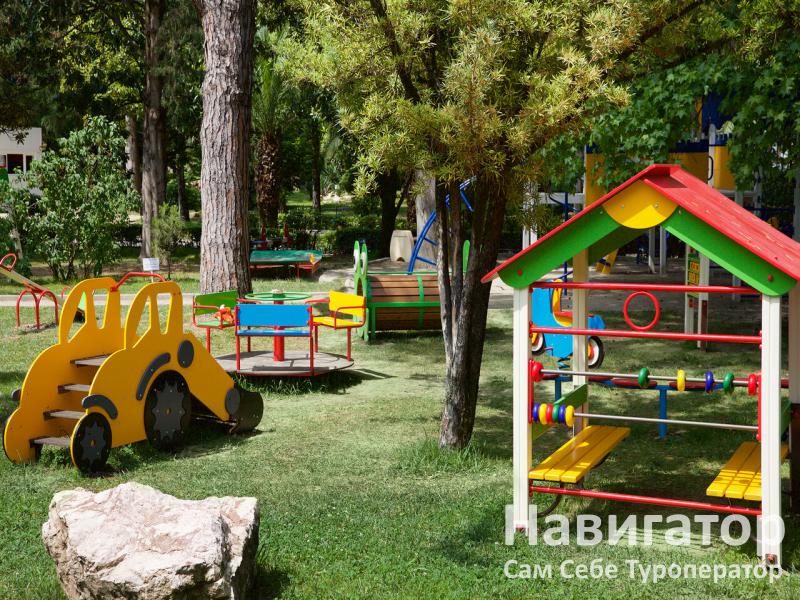 СПУТНИК - оздоровительный комплекс в Хоста