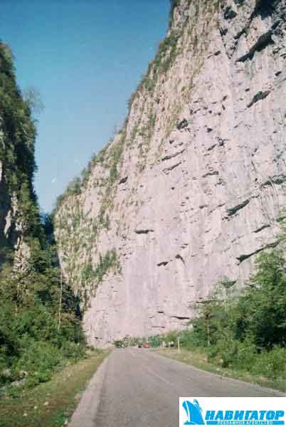 r1-001.jpg